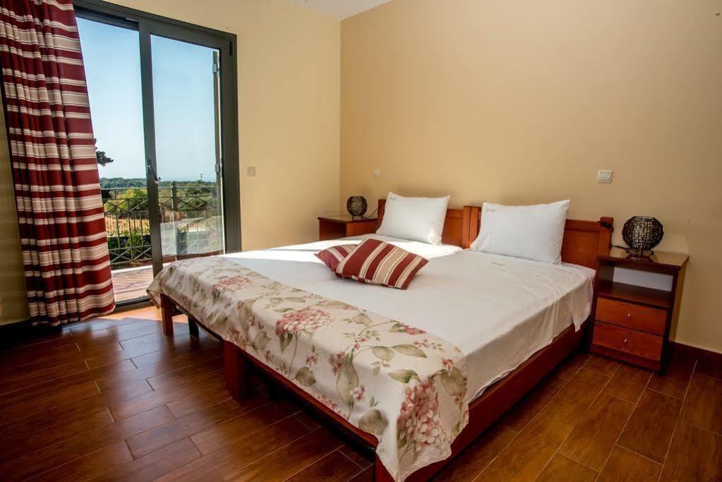 Livathos  Korallis Villas מראה חיצוני תמונה