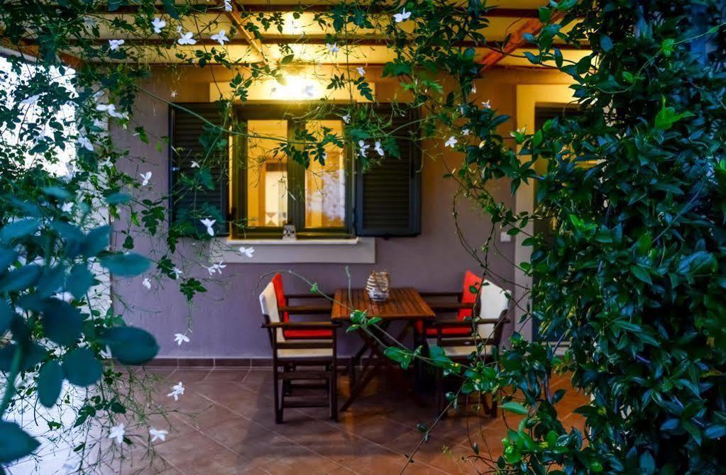 Livathos  Korallis Villas מראה חיצוני תמונה