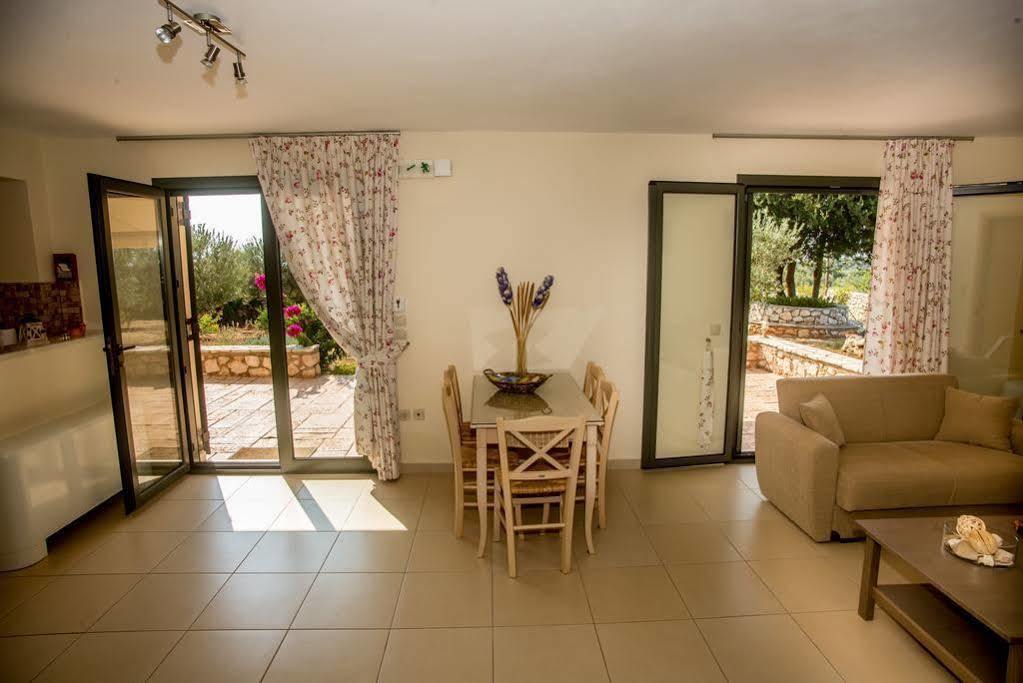 Livathos  Korallis Villas מראה חיצוני תמונה