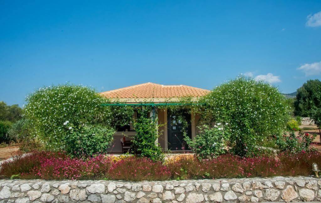 Livathos  Korallis Villas מראה חיצוני תמונה