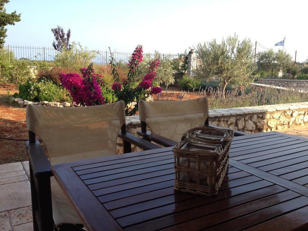 Livathos  Korallis Villas מראה חיצוני תמונה