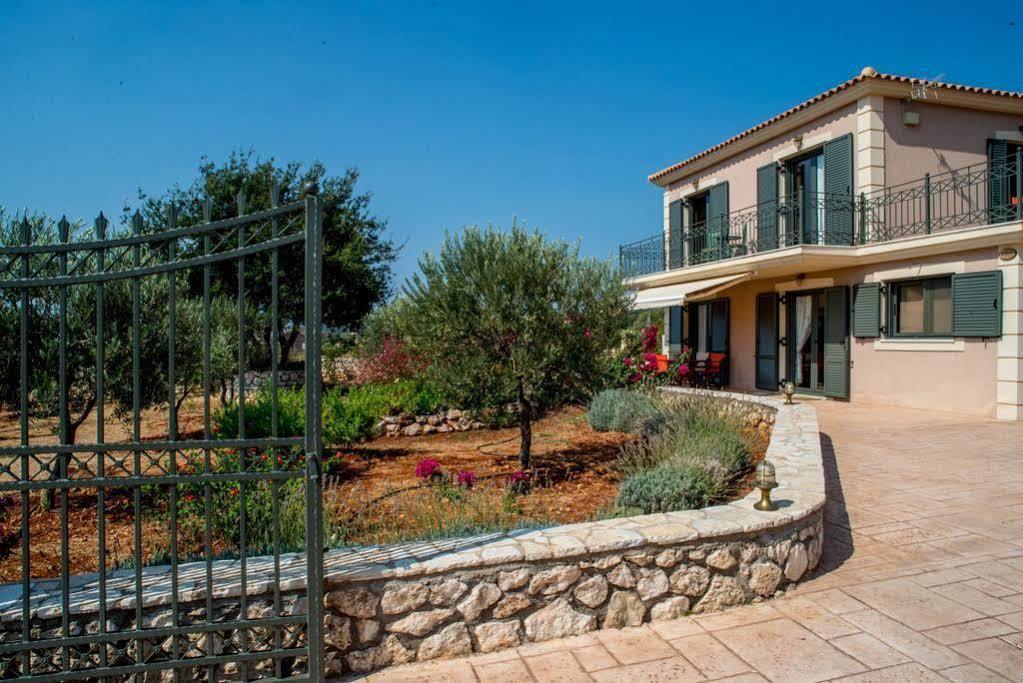Livathos  Korallis Villas מראה חיצוני תמונה